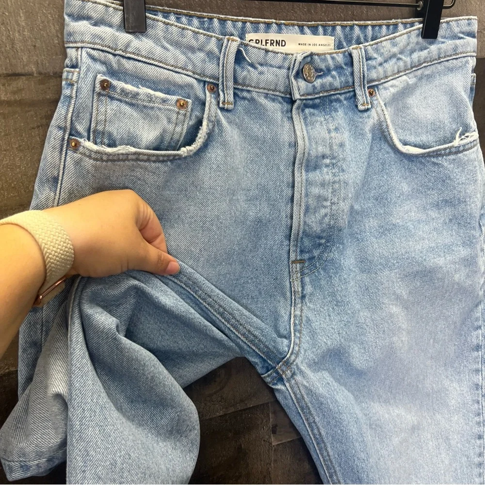 Grlfrnd Karolina High Rise Straight Crop Button Fly Jeans in Ventura - Picture 6 of 9